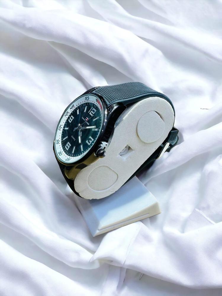 Men's Classic Analogue Watch