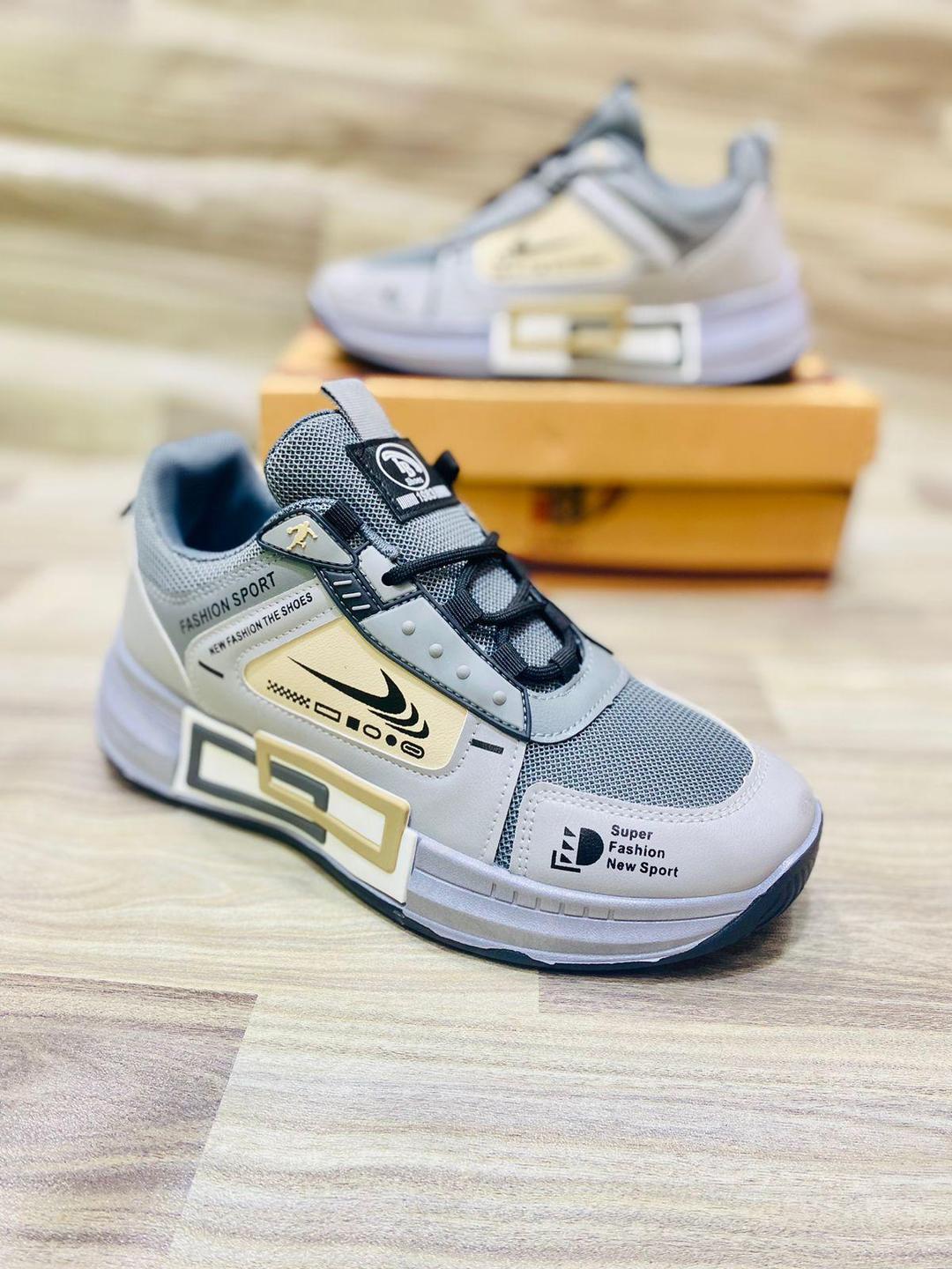 Shoe